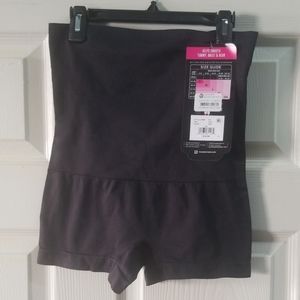 Maiden form high waist sculpting shorts 2xl